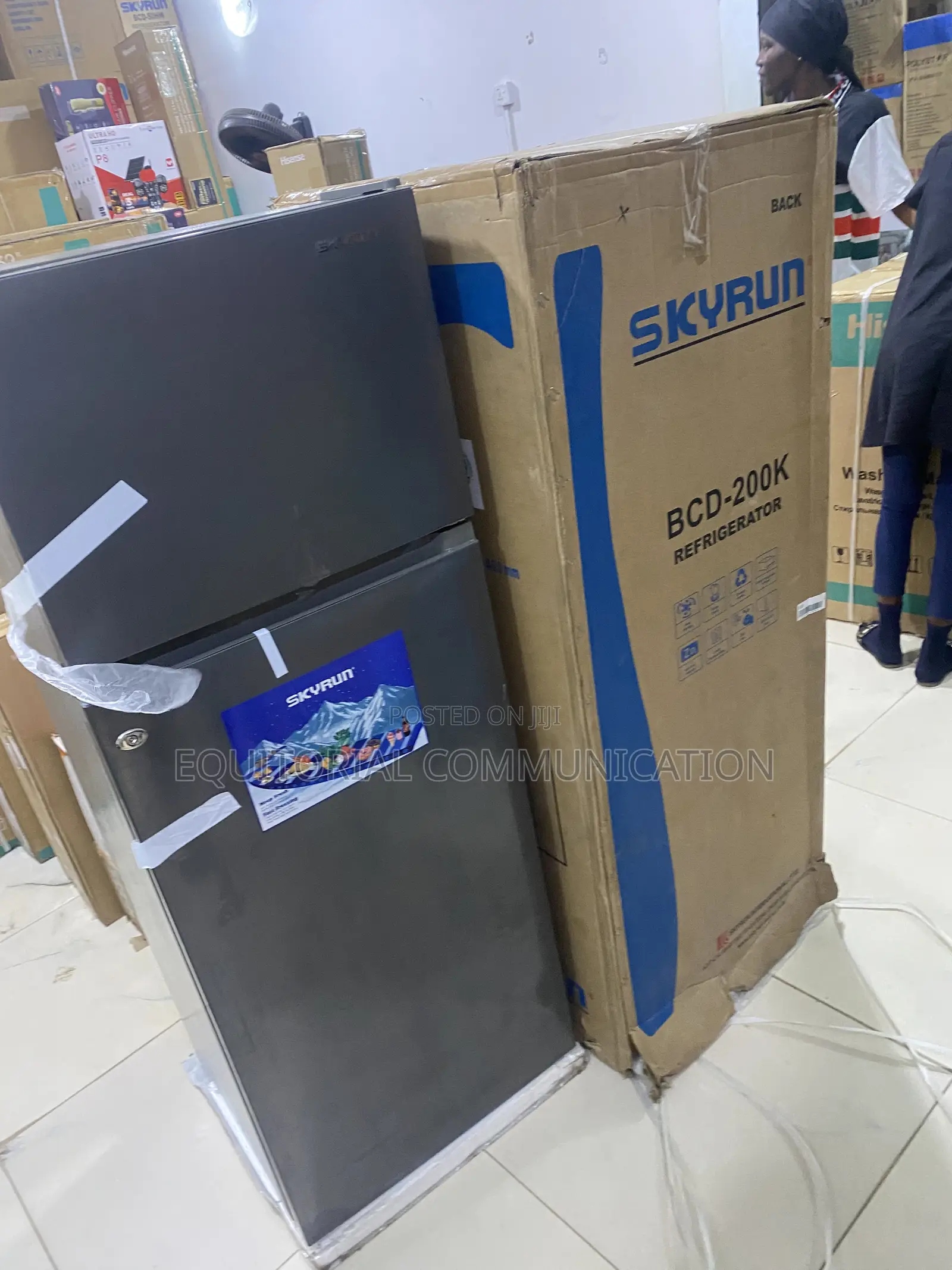 Skyrun BCD-200K 200L Home Refrigerator With Top Freezer