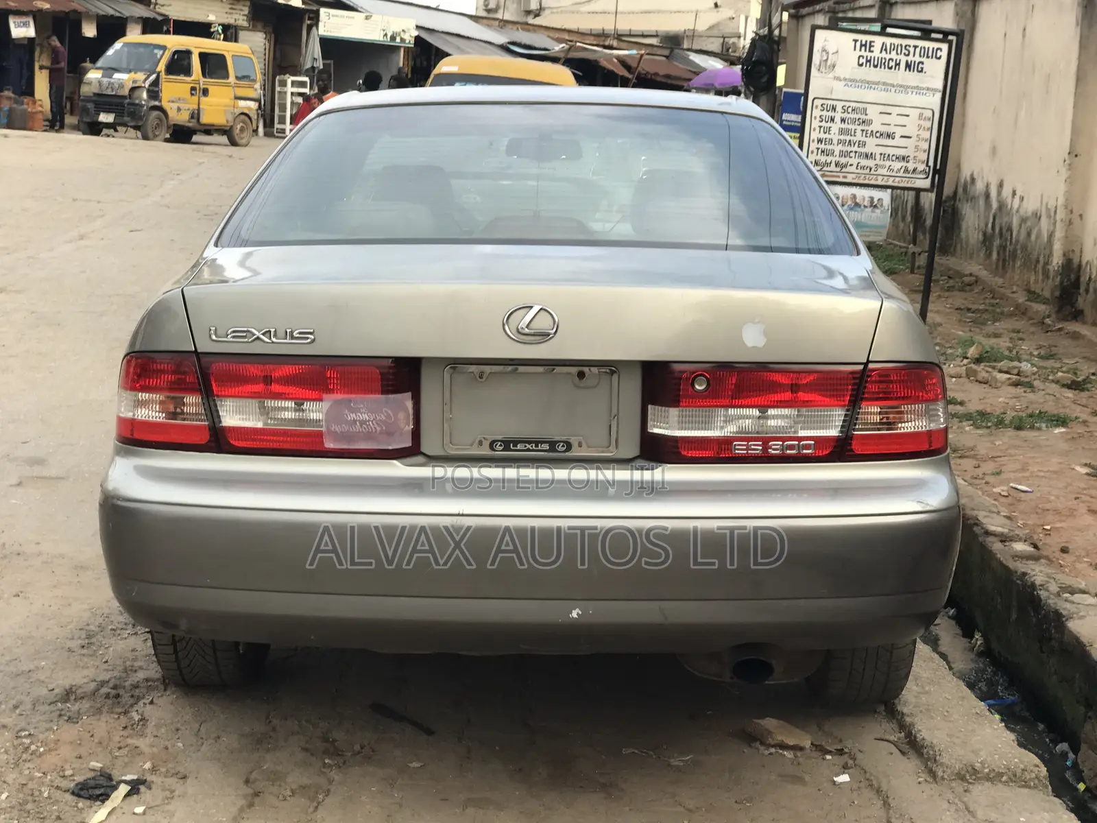 Lexus ES 300 2000 Gold