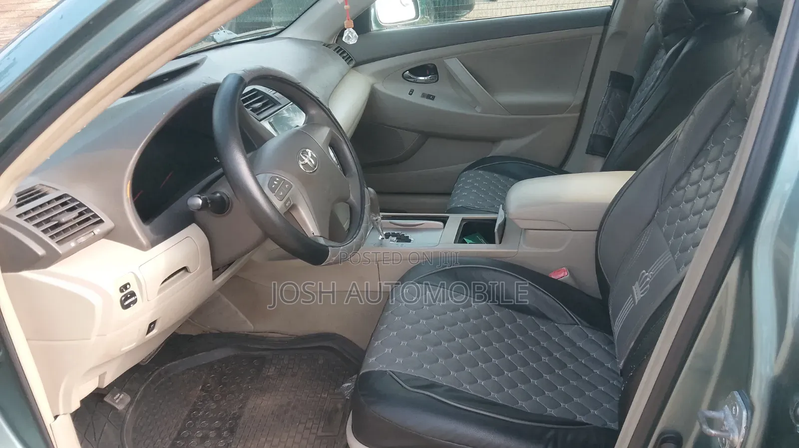 Toyota Camry 2010 Green