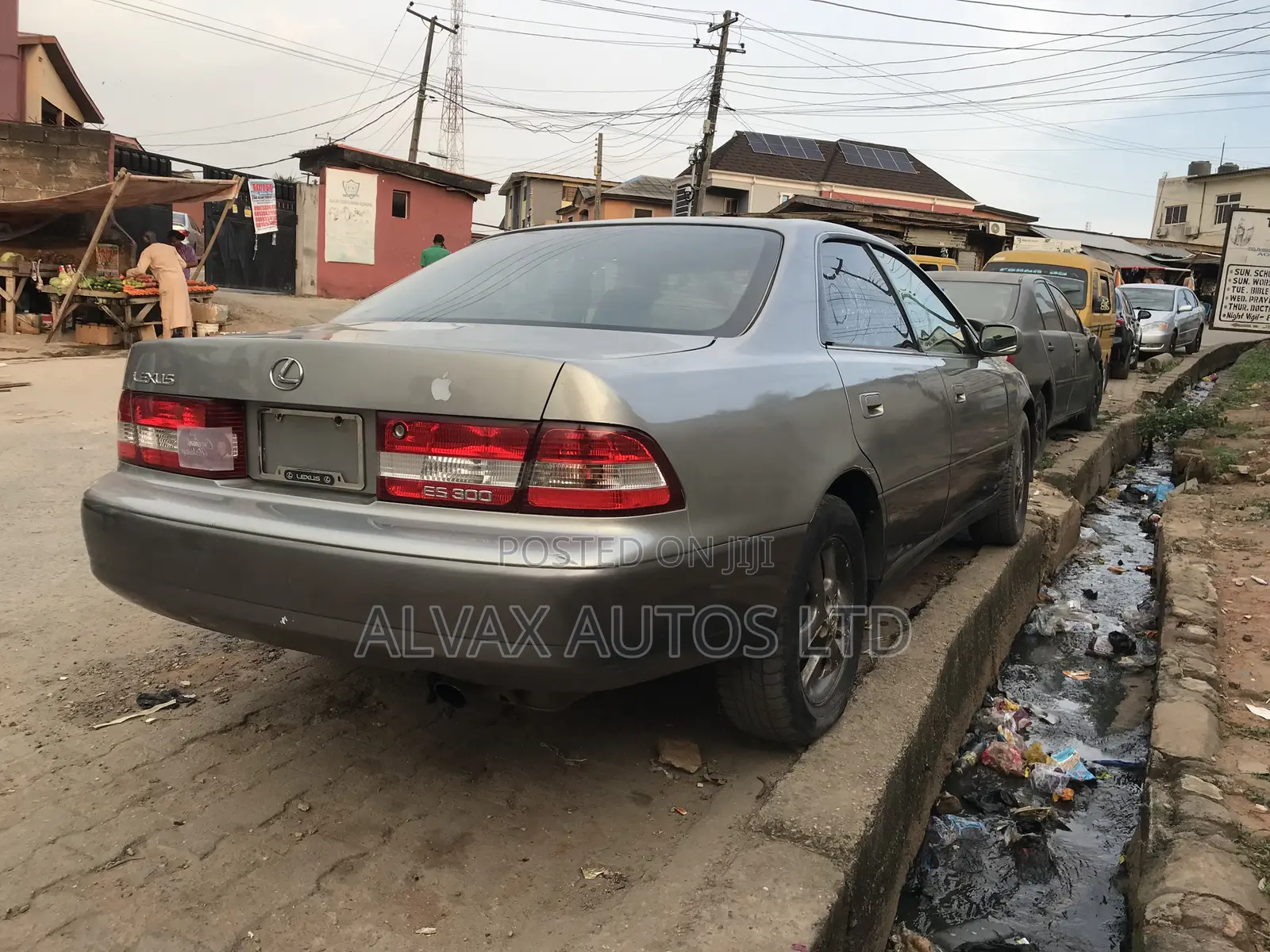 Lexus ES 300 2000 Gold