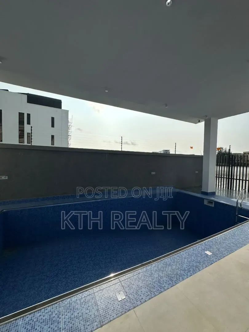 5bdrm Duplex in Old Ikoyi for sale