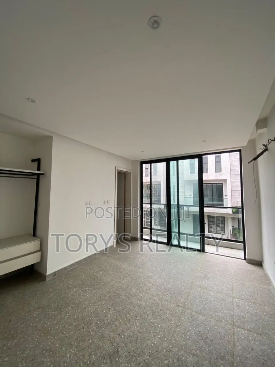 4bdrm Townhouse/Terrace in Ikate for sale