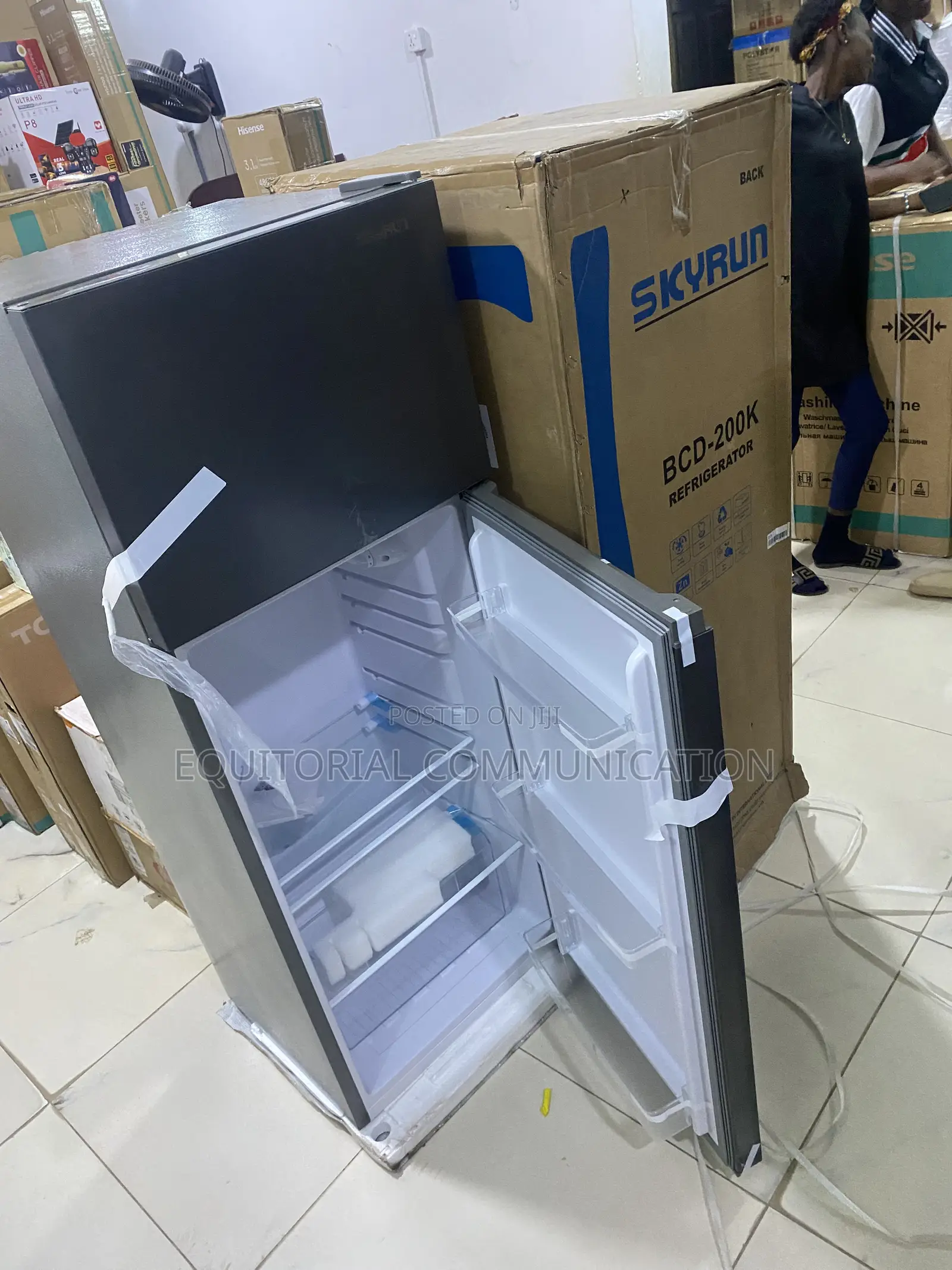 Skyrun BCD-200K Top-Mounted Freezer 200L Fridge