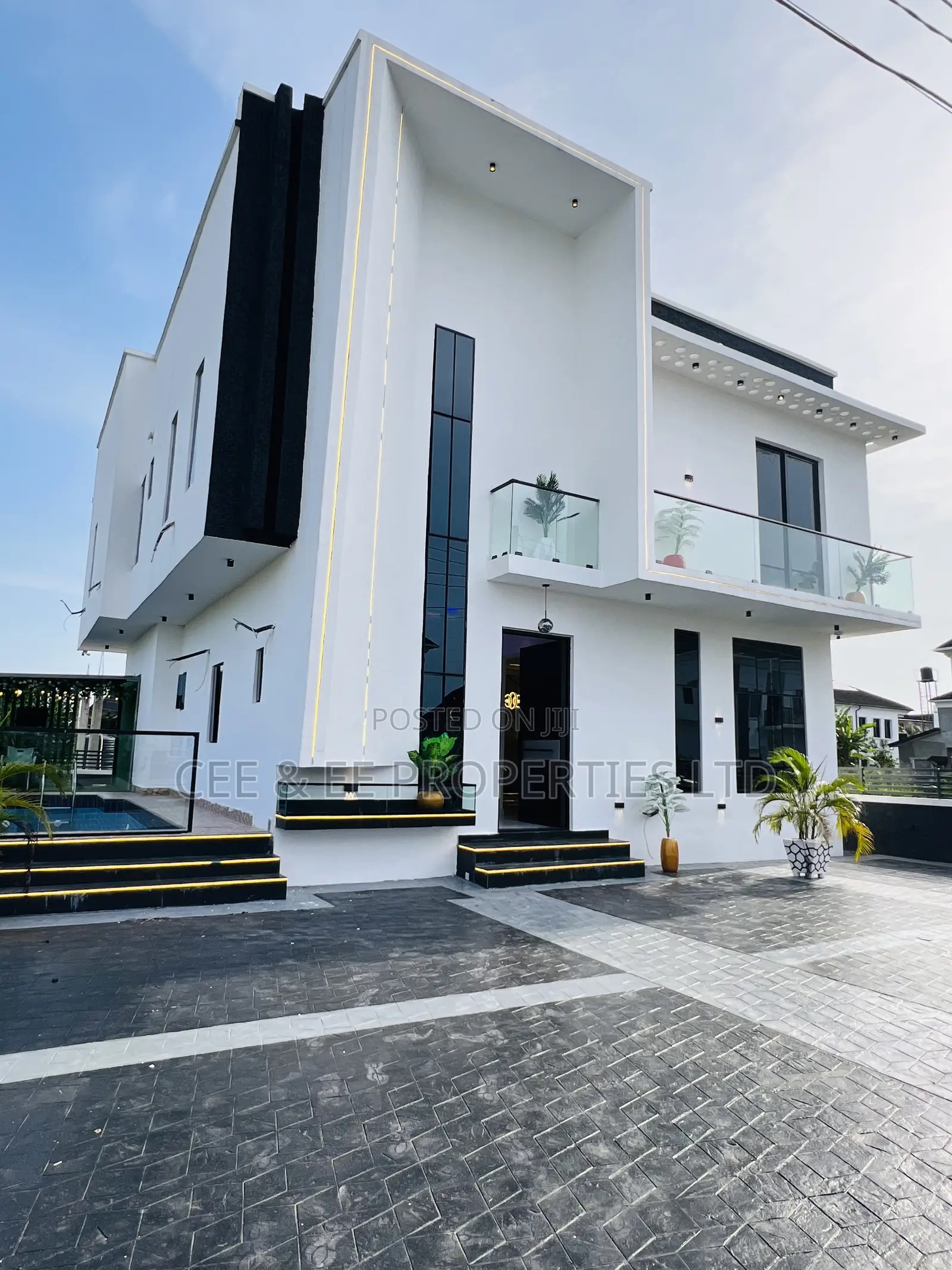 5bdrm Duplex in Pearl Garden Estate, Sangotedo for sale