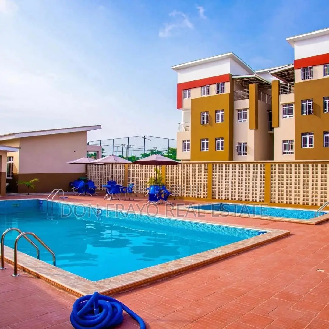 4bdrm Apartment in Lekki Phase 1 for sale