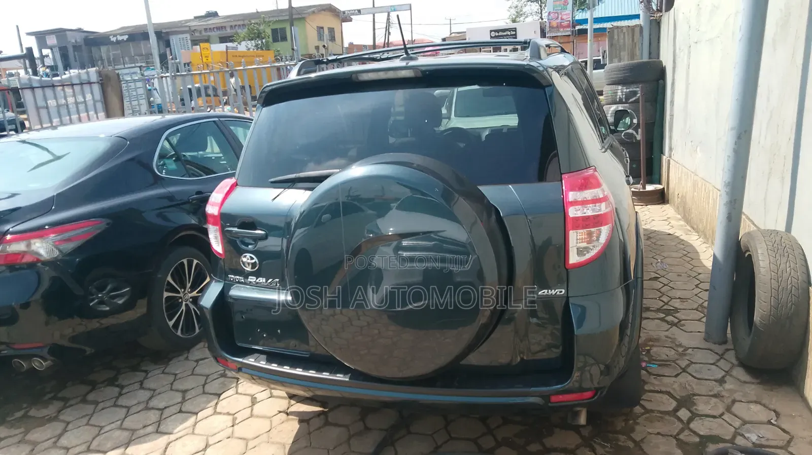 Toyota RAV4 2010 Blue