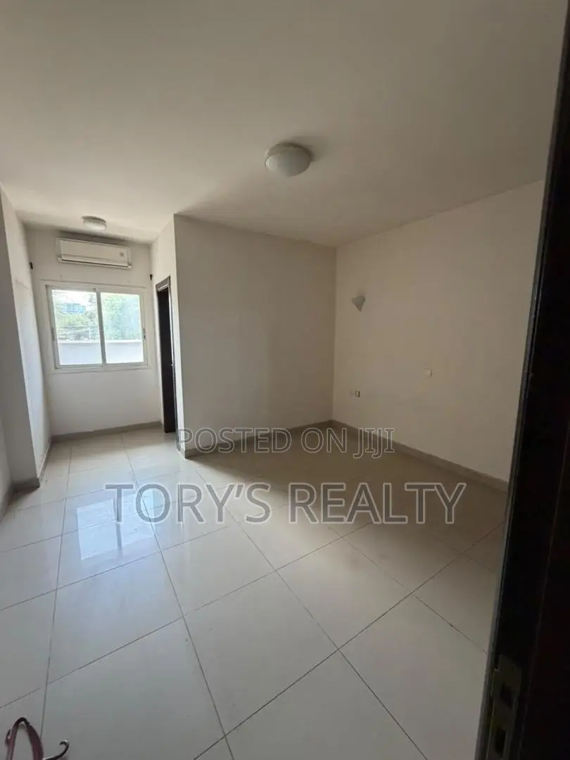 3bdrm Apartment in Gerard Road for rent