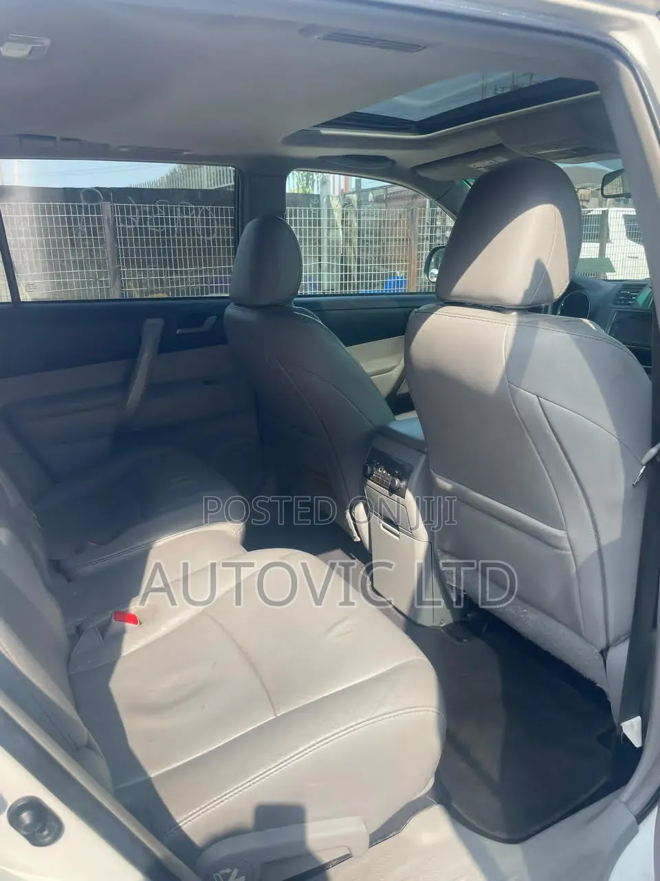 Toyota Highlander SE 3.5L 4WD 2013 White