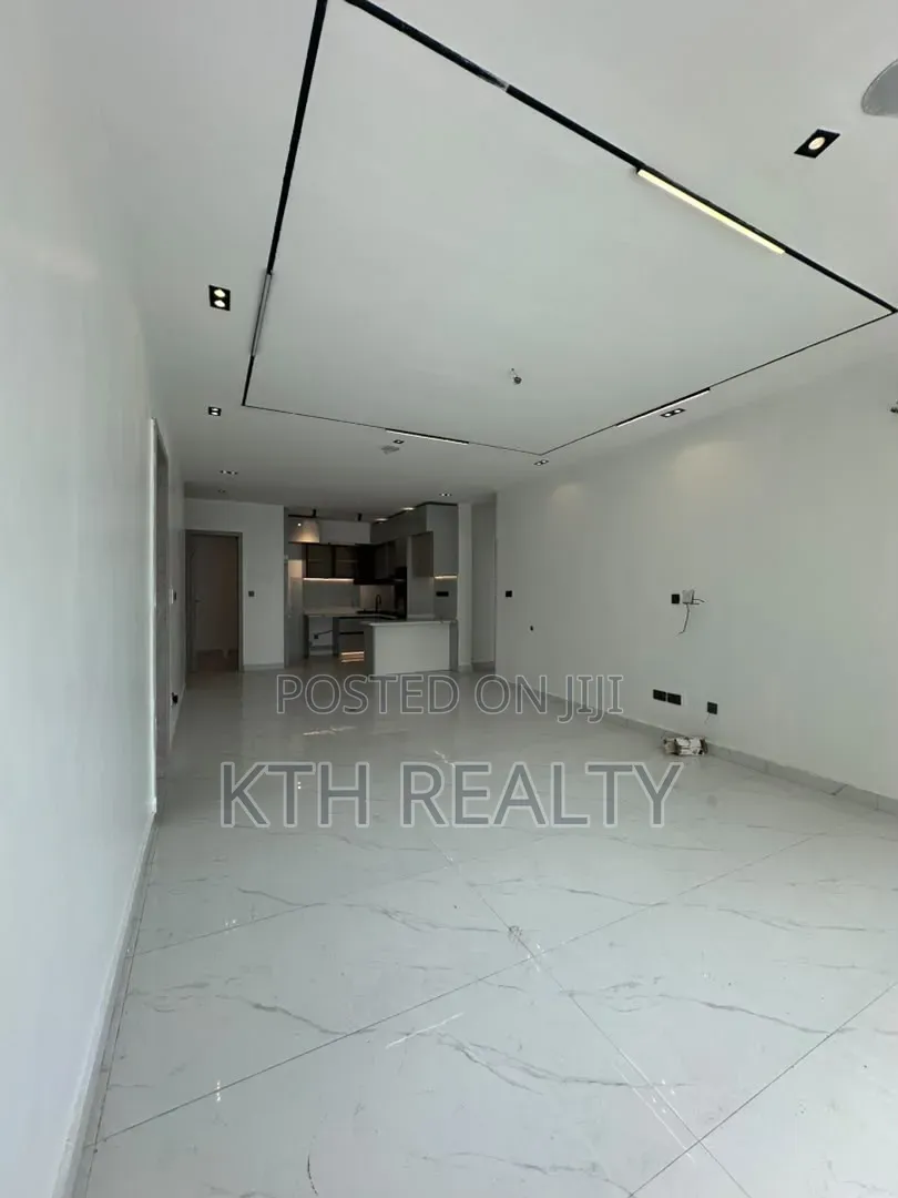 3bdrm Apartment in Lekki Phase 1 for sale