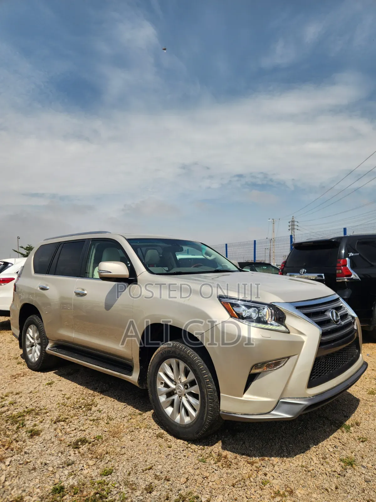 Lexus GX 460 Base 2016 Gold
