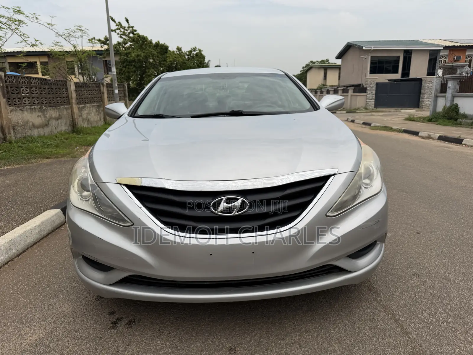 Hyundai Sonata Limited 2.0T Sedan (2.0L 4cyl 6A) 2012 Gray