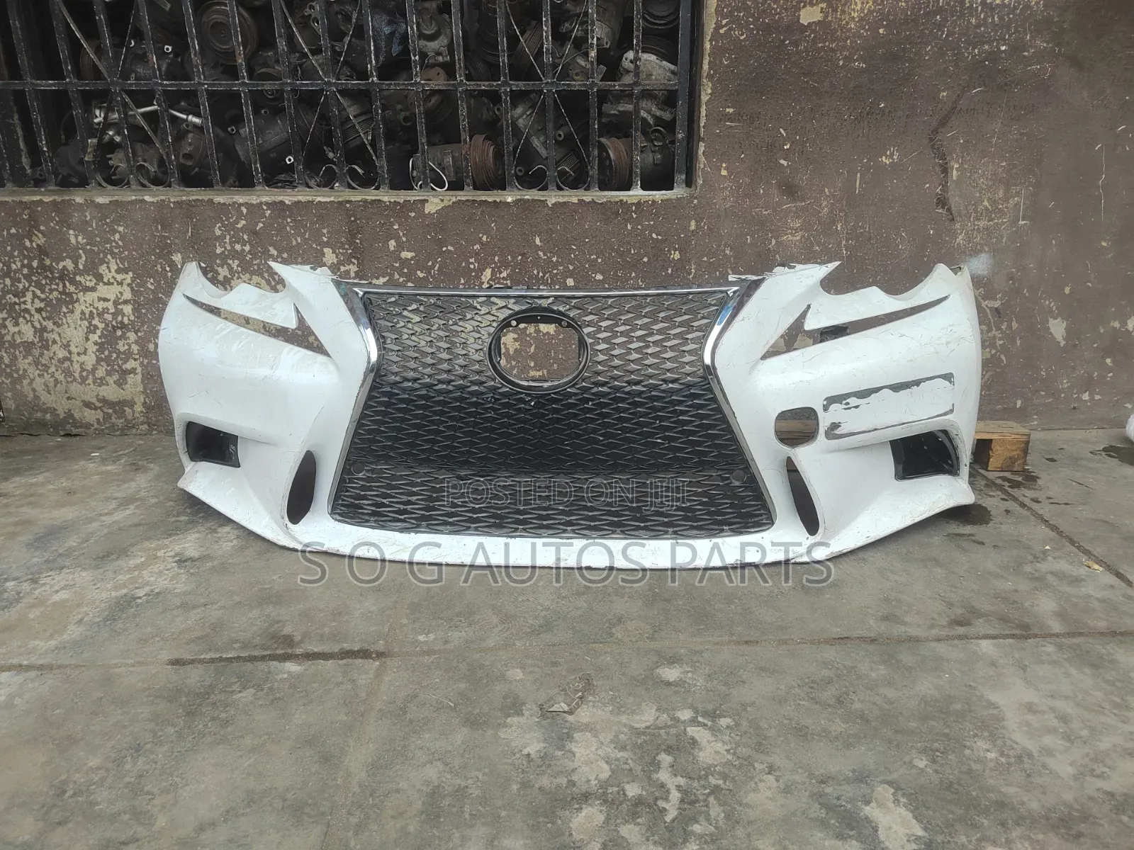 Complete Front Bumper Lexus IS250 2015