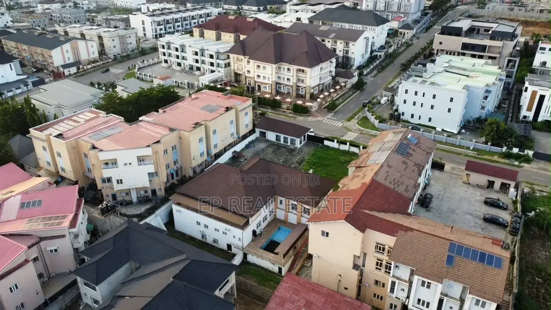 7bdrm Mansion in Guzape District for rent