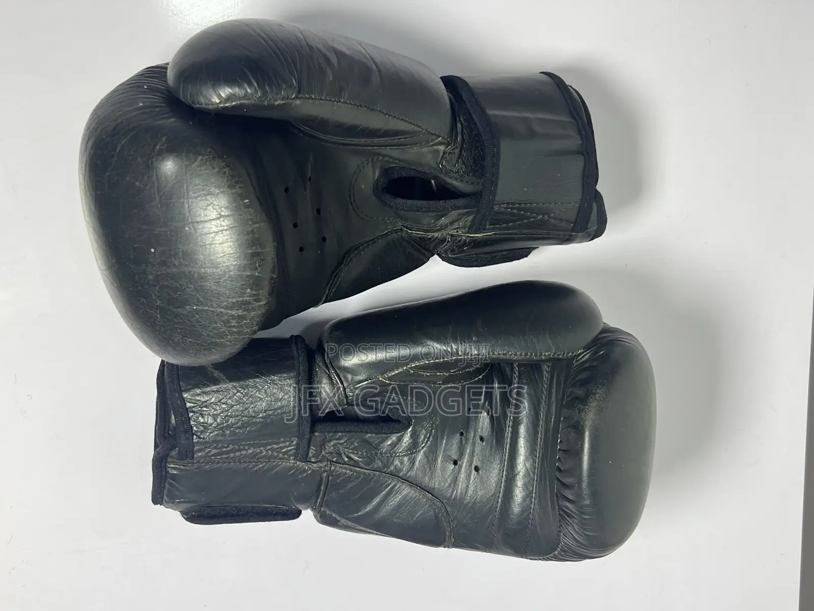 Pure Original Leather Boxing Gloves (14 Ounce)