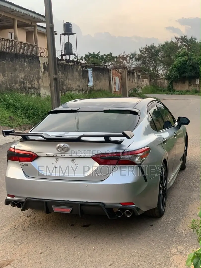 Toyota Camry XSE (2.5L 4cyl 8A) 2019 Silver