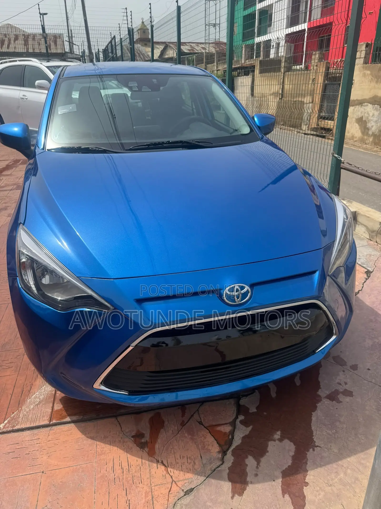 Toyota Yaris 2018 Blue