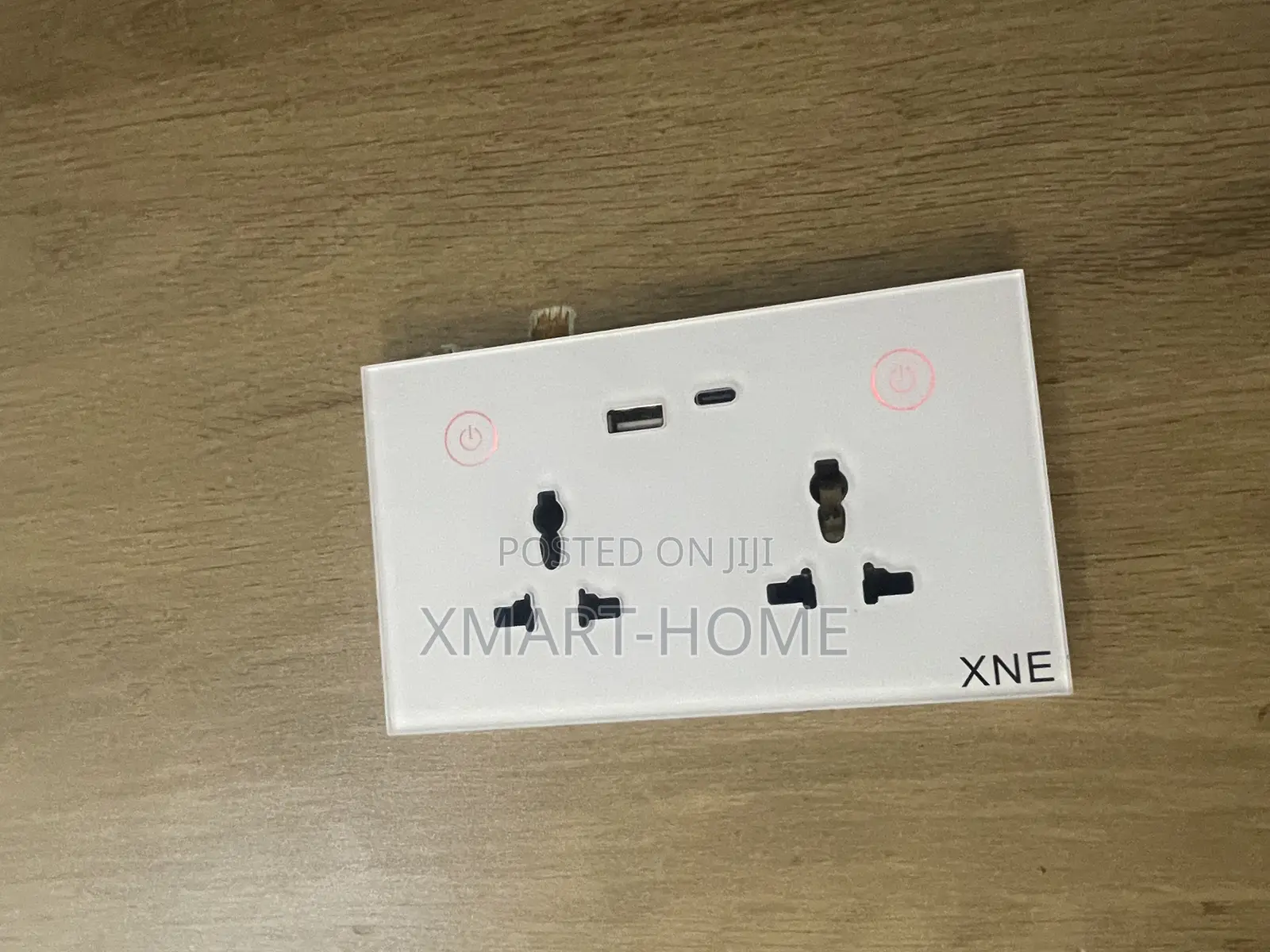 Double Smart Socket (Black &White)