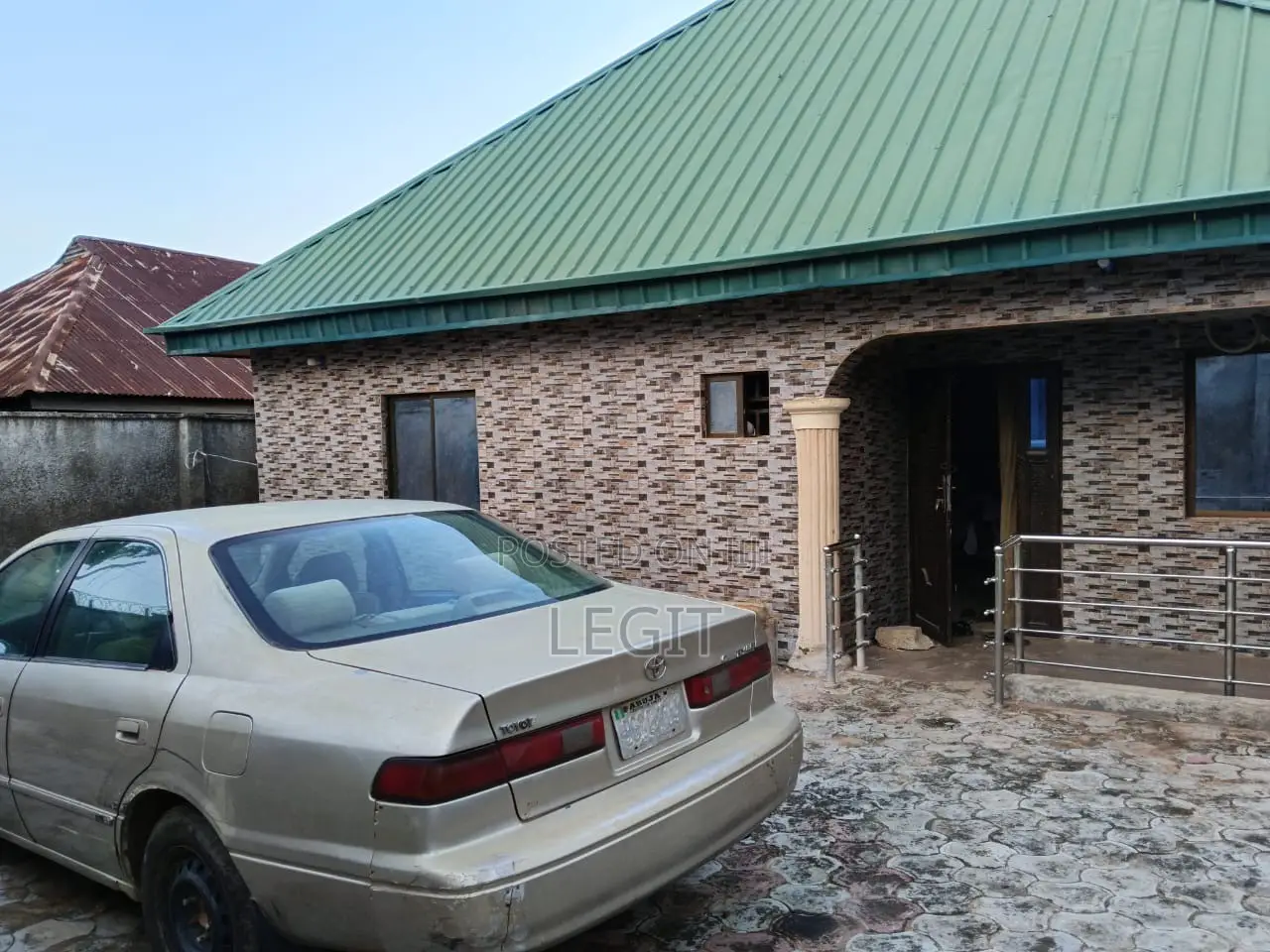 3bdrm Bungalow in Minna for sale