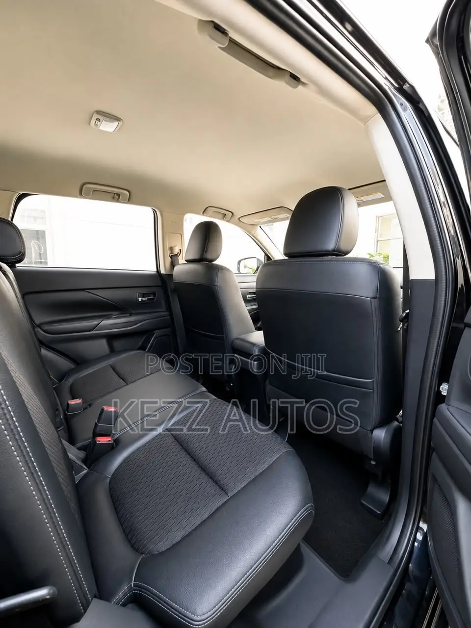 Mitsubishi Outlander 2015 Black