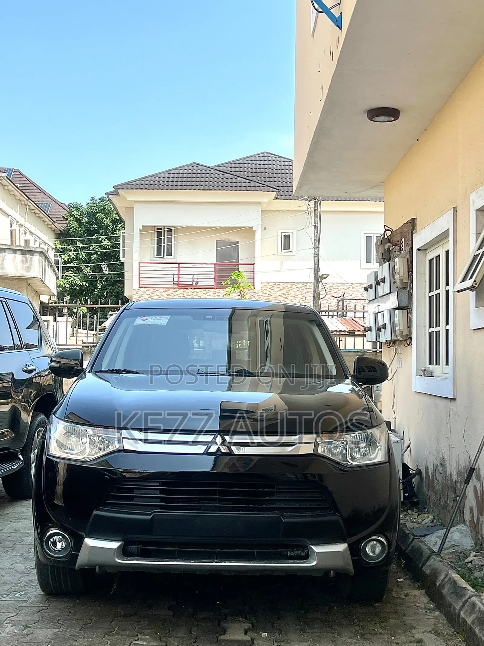 Mitsubishi Outlander 2015 Black
