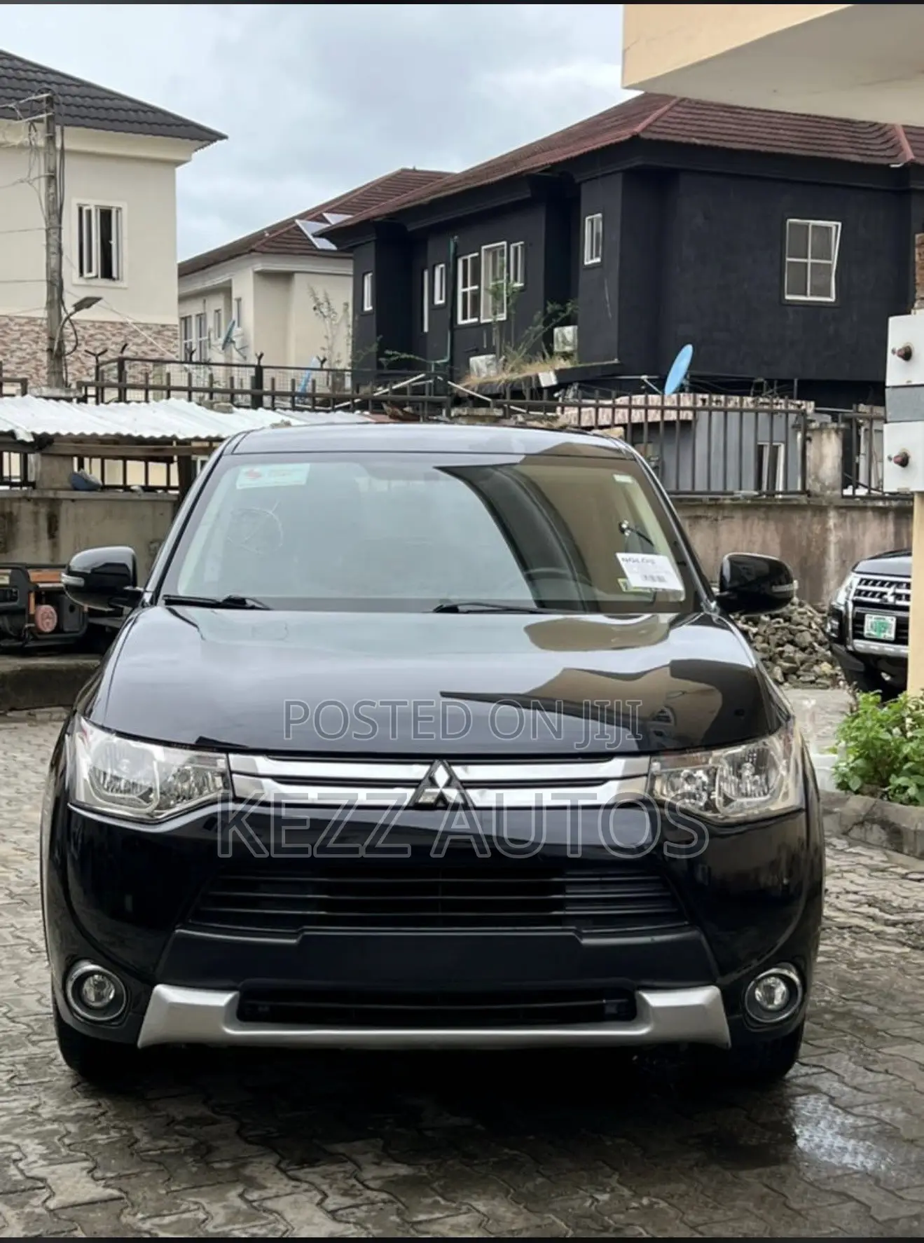 Mitsubishi Outlander 2015 Black