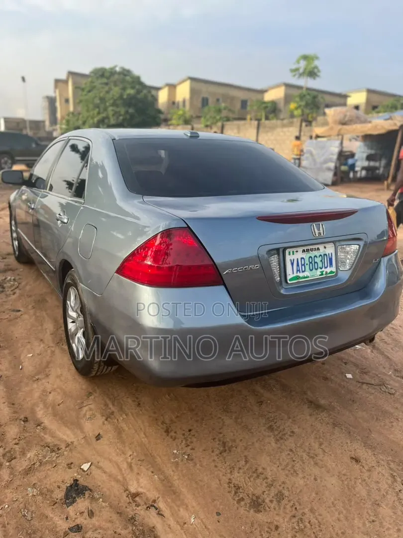 Honda Accord 2006 Blue