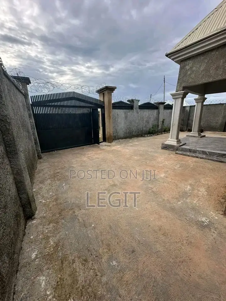 3bdrm Bungalow in Minna for sale