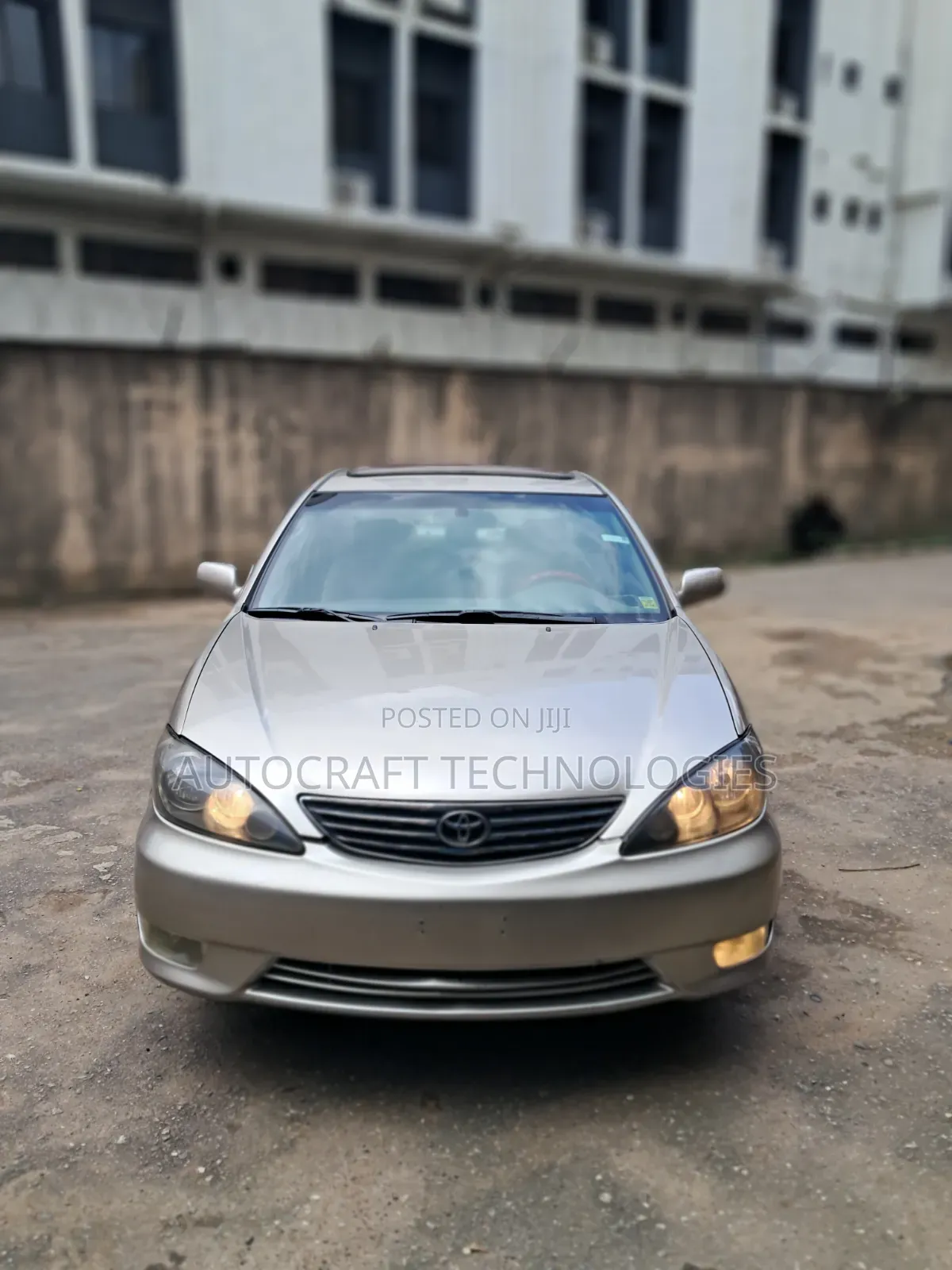 Toyota Camry 2005 Gold