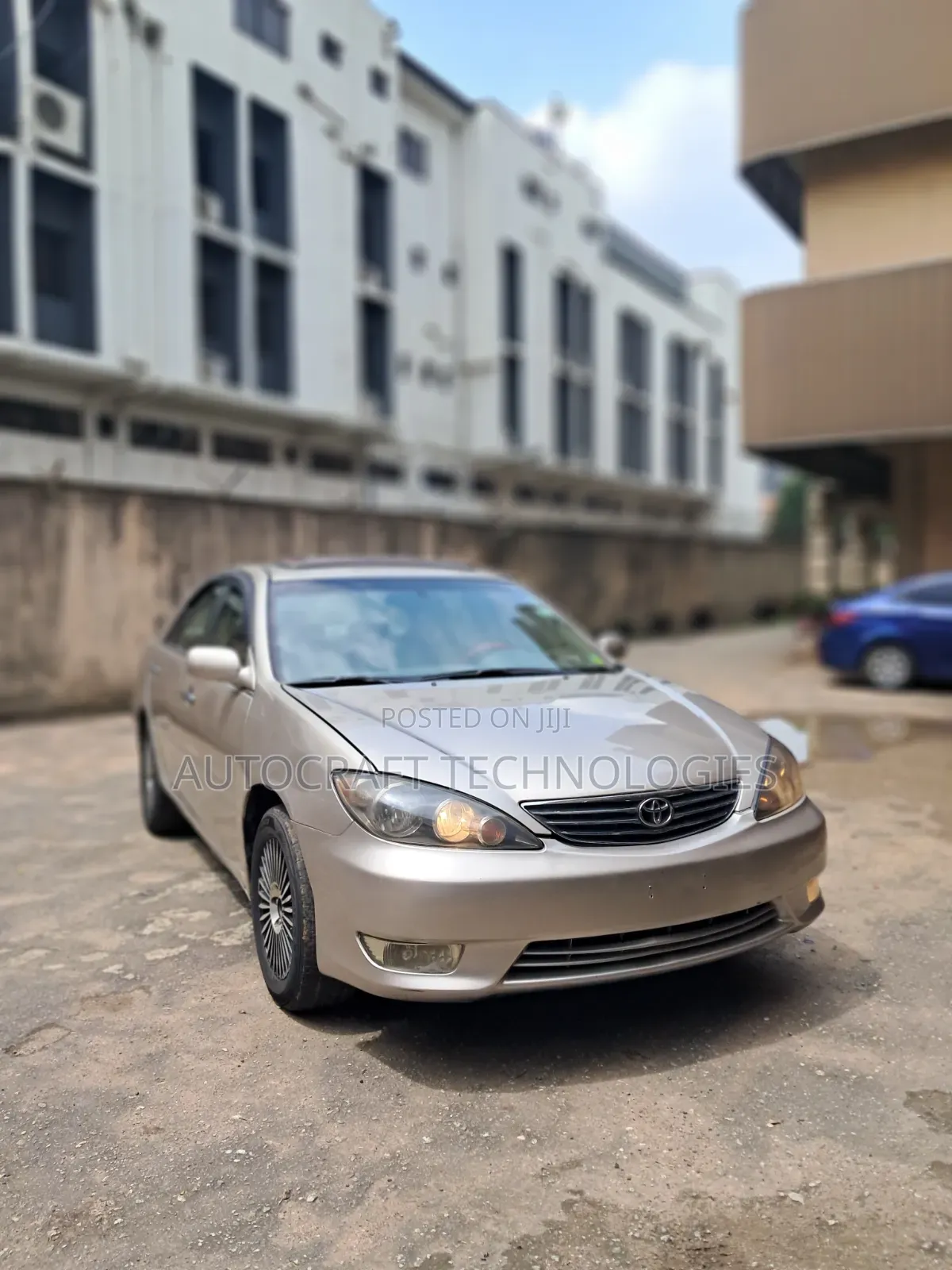 Toyota Camry 2005 Gold