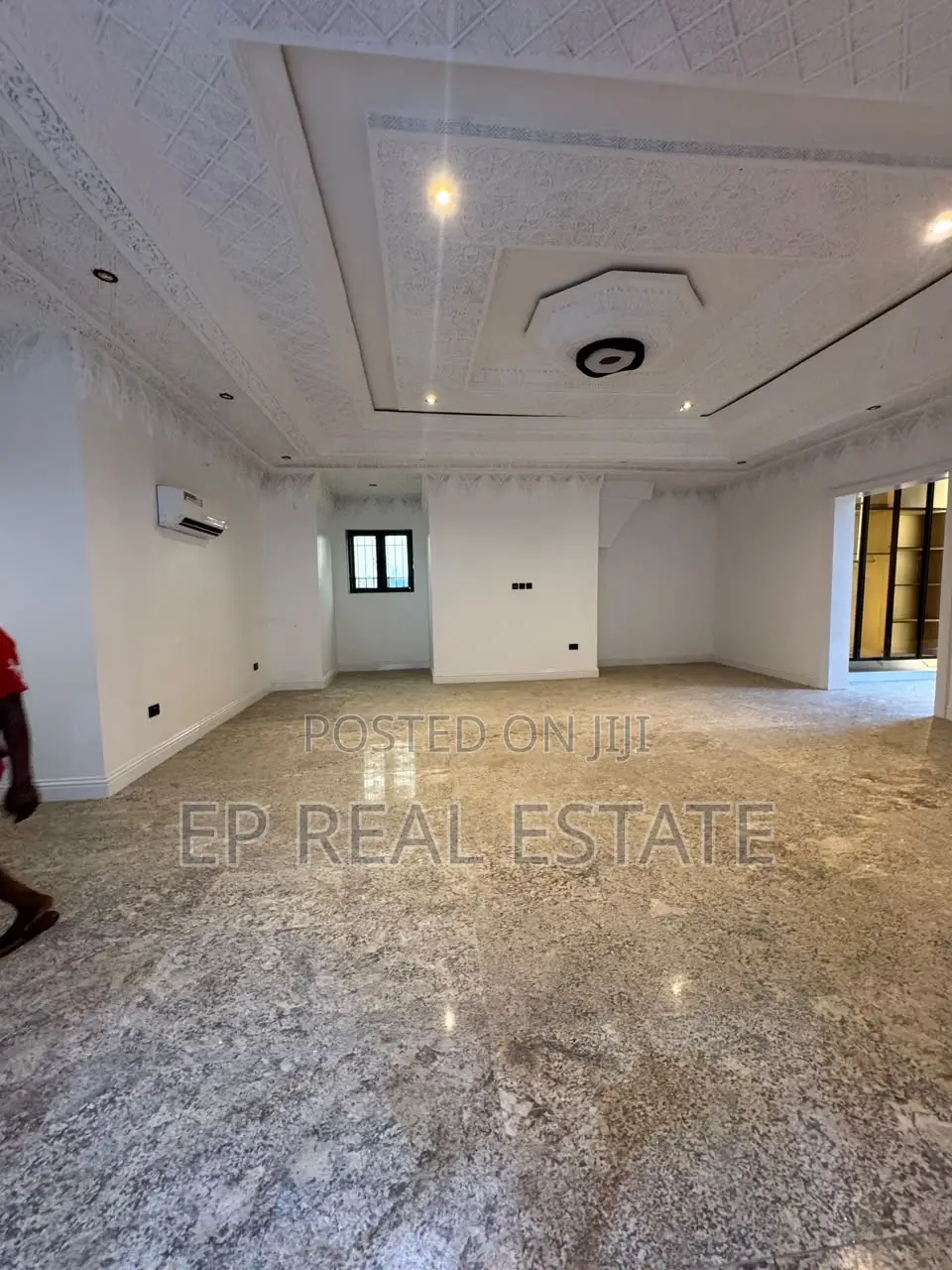 6bdrm Duplex in Karsana for sale