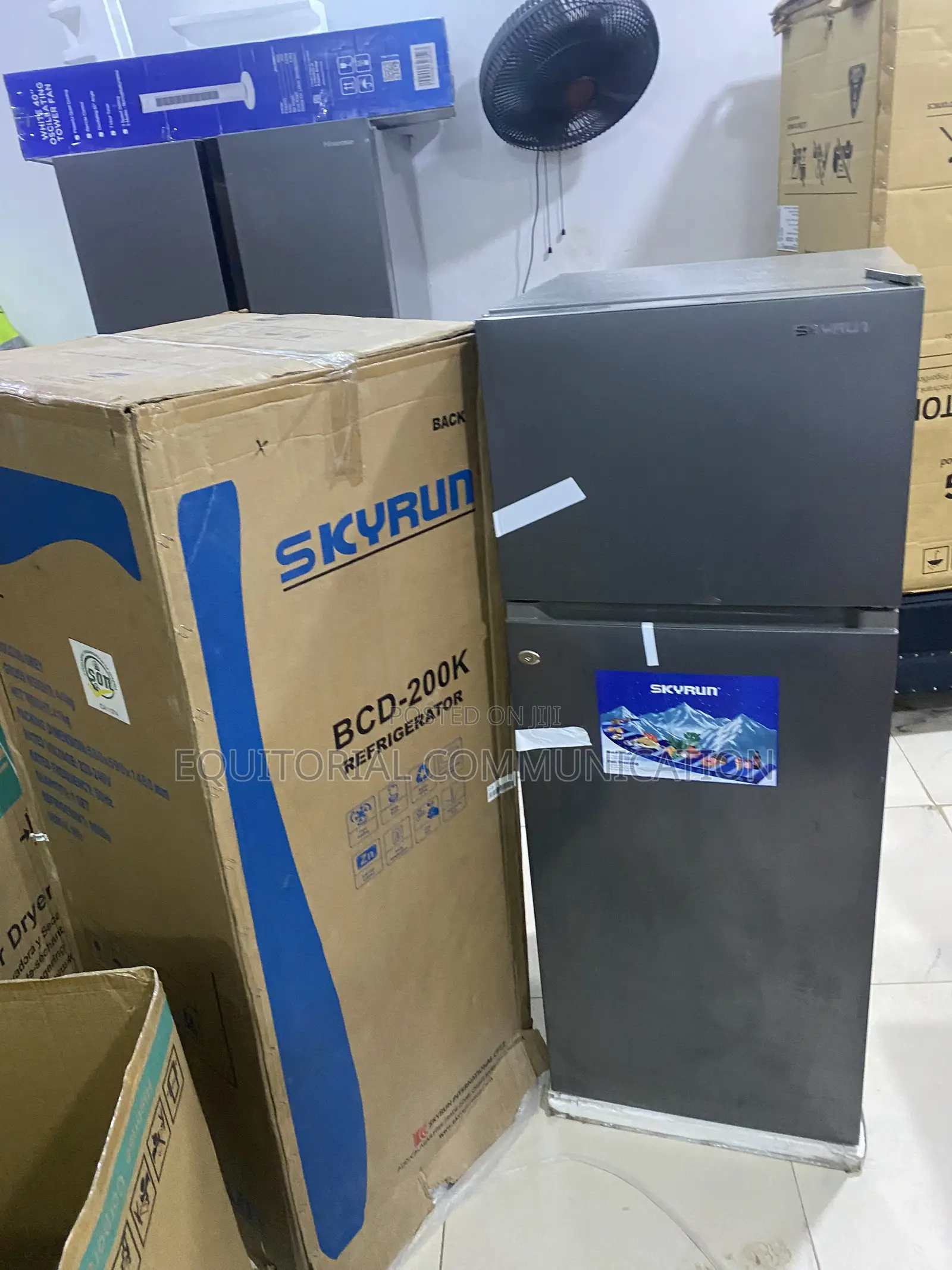 Skyrun BCD-200K 200L Top Freezer Food Storage Appliance