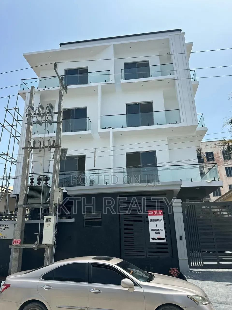 3bdrm Penthouse in Ikate for sale
