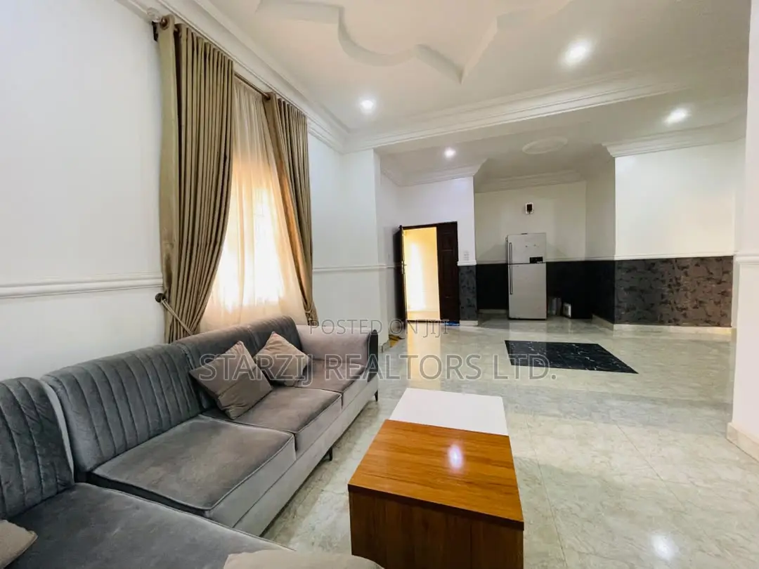 4bdrm Duplex in Sabon Lugbe for sale