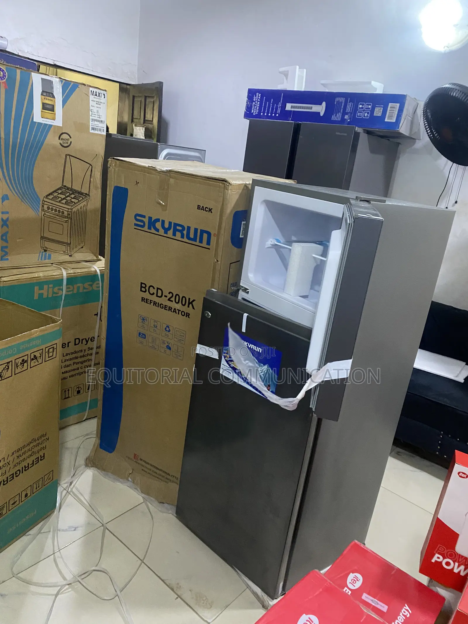 Skyrun BCD-200K 200L Top Freezer Refrigerator for Daily Living