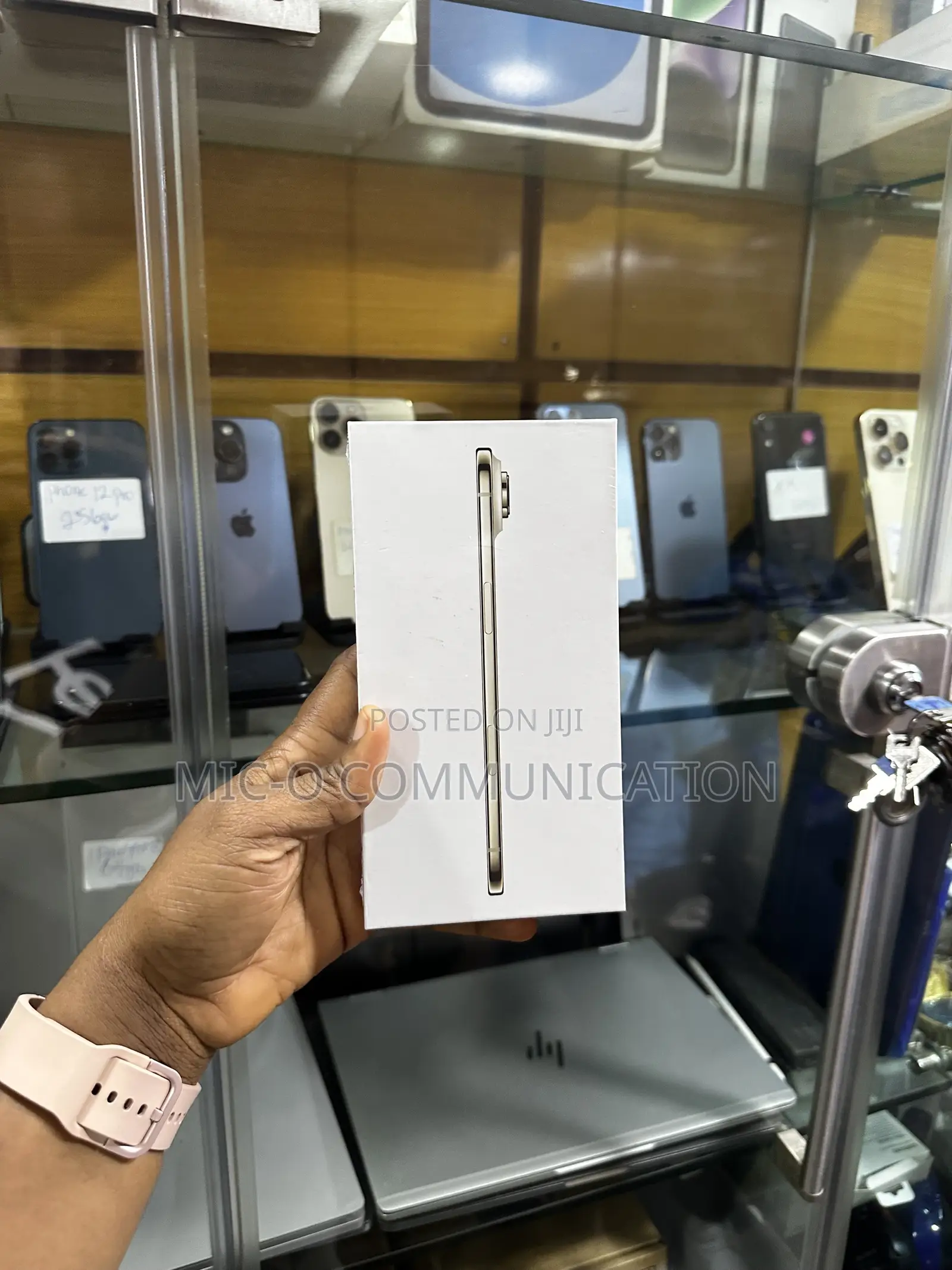 New Apple iPhone Air 256 GB Gold