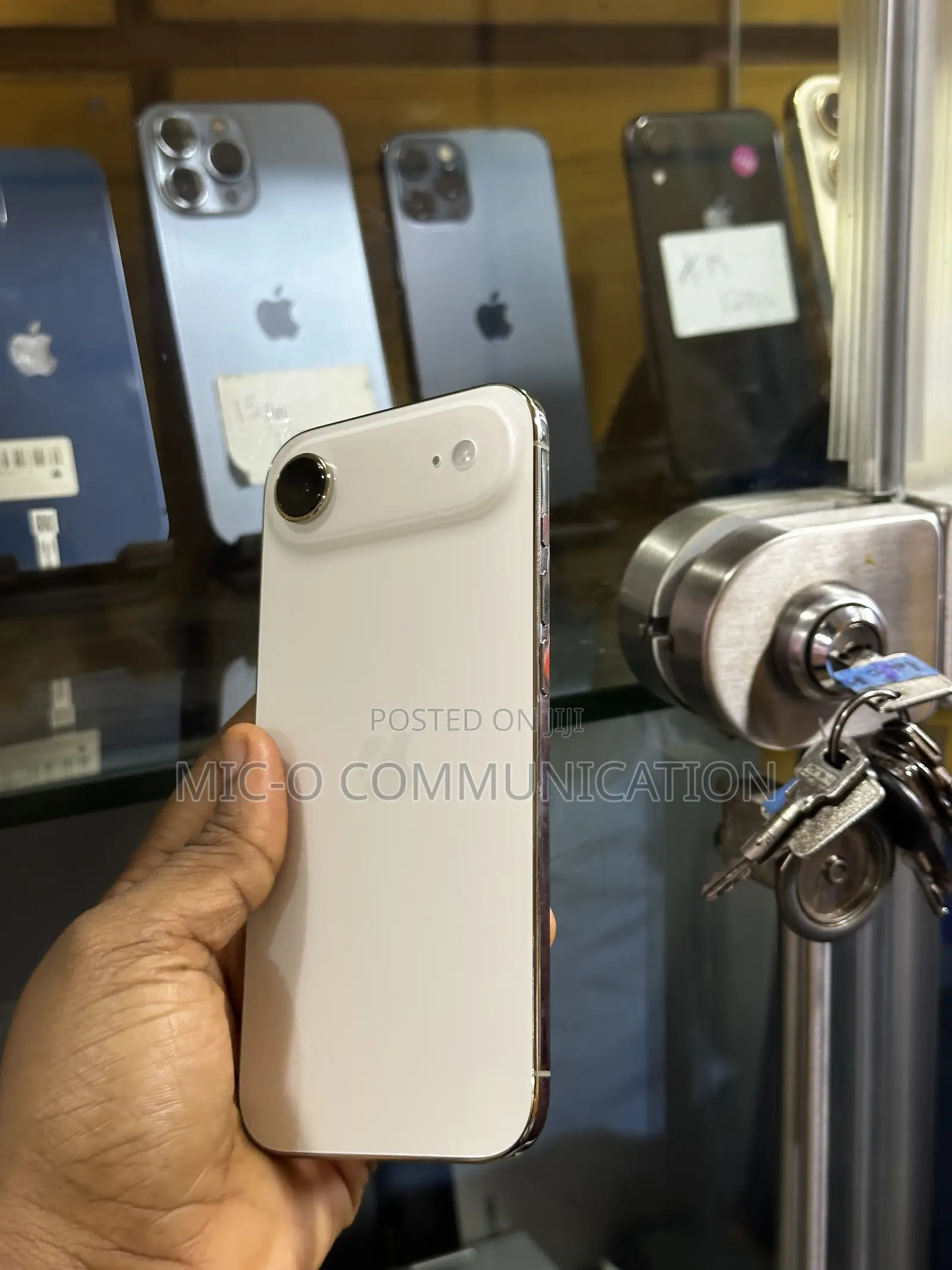 New Apple iPhone Air 256 GB Gold