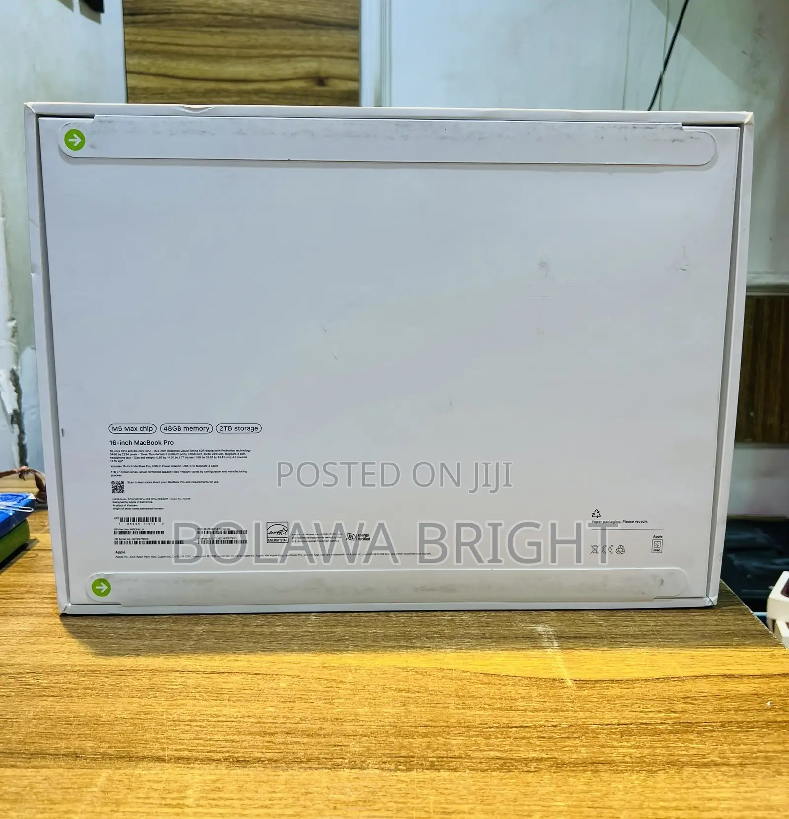 New Laptop Apple MacBook Pro 2026 M5 Max 48GB Apple M5 Max SSD 2T