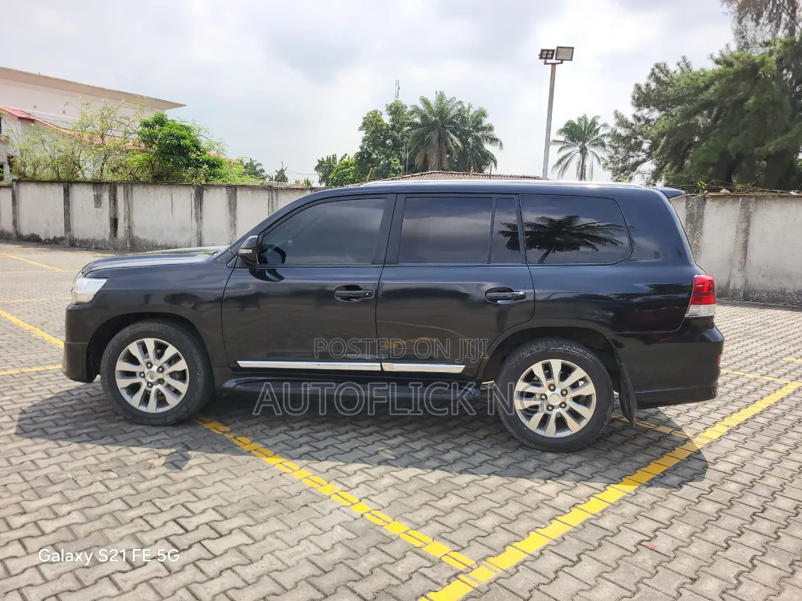 Toyota Land Cruiser 2015 Black