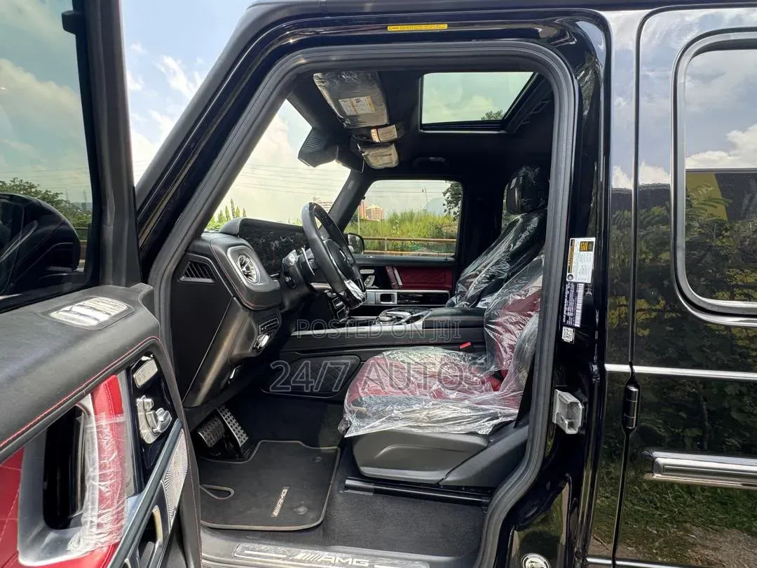 Mercedes-Benz G-Class 2024 Black