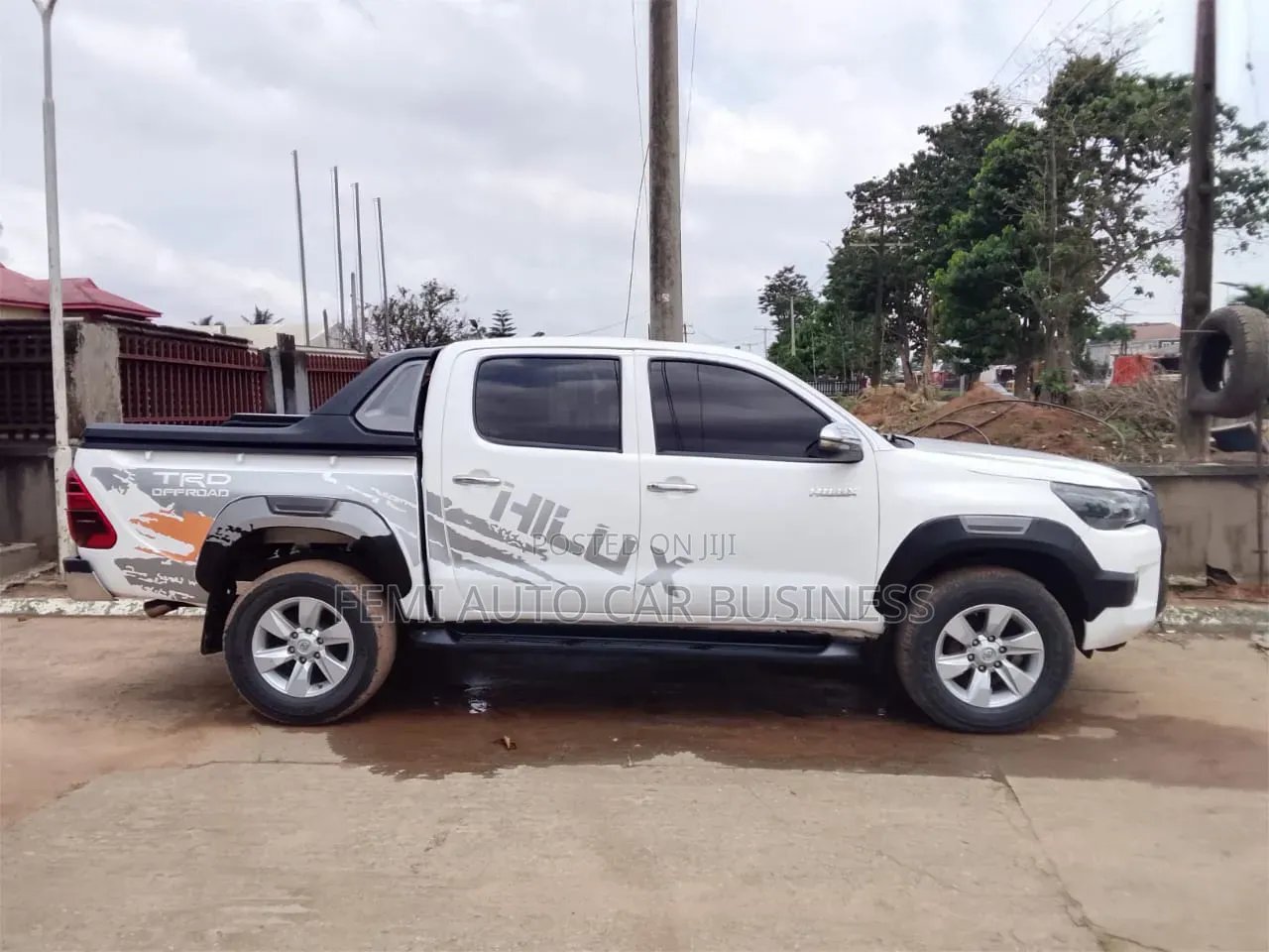 Toyota Hilux 2010 White