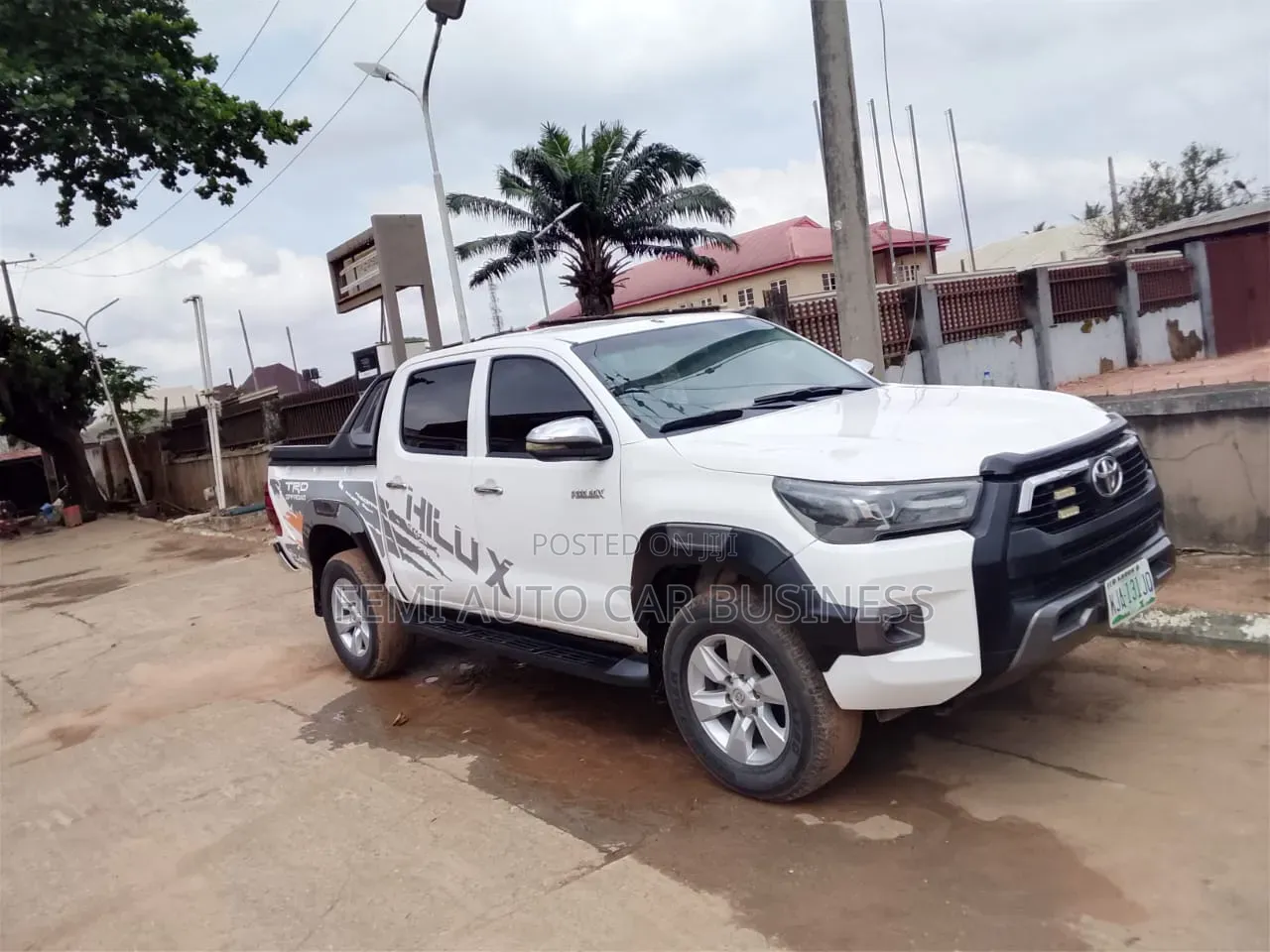 Toyota Hilux 2010 White