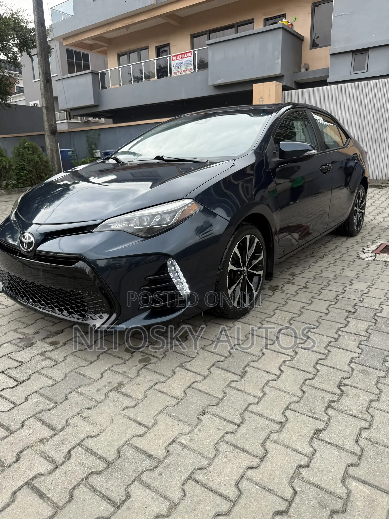 Toyota Corolla SE Special Edition 4dr Sedan (1.8L 4cyl CVT) 2017 Black