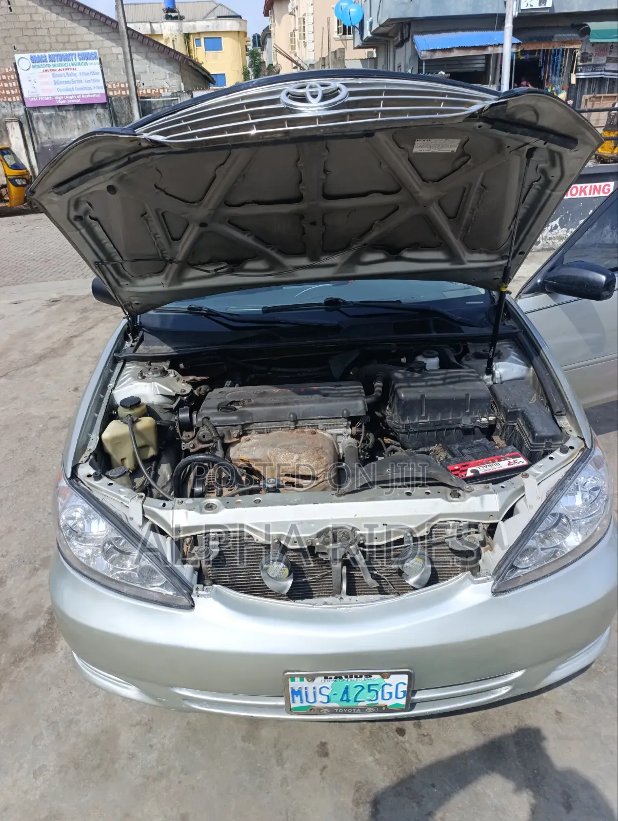Toyota Camry LE 4dr Sedan (2.4L 4cyl 5M) 2002 Silver