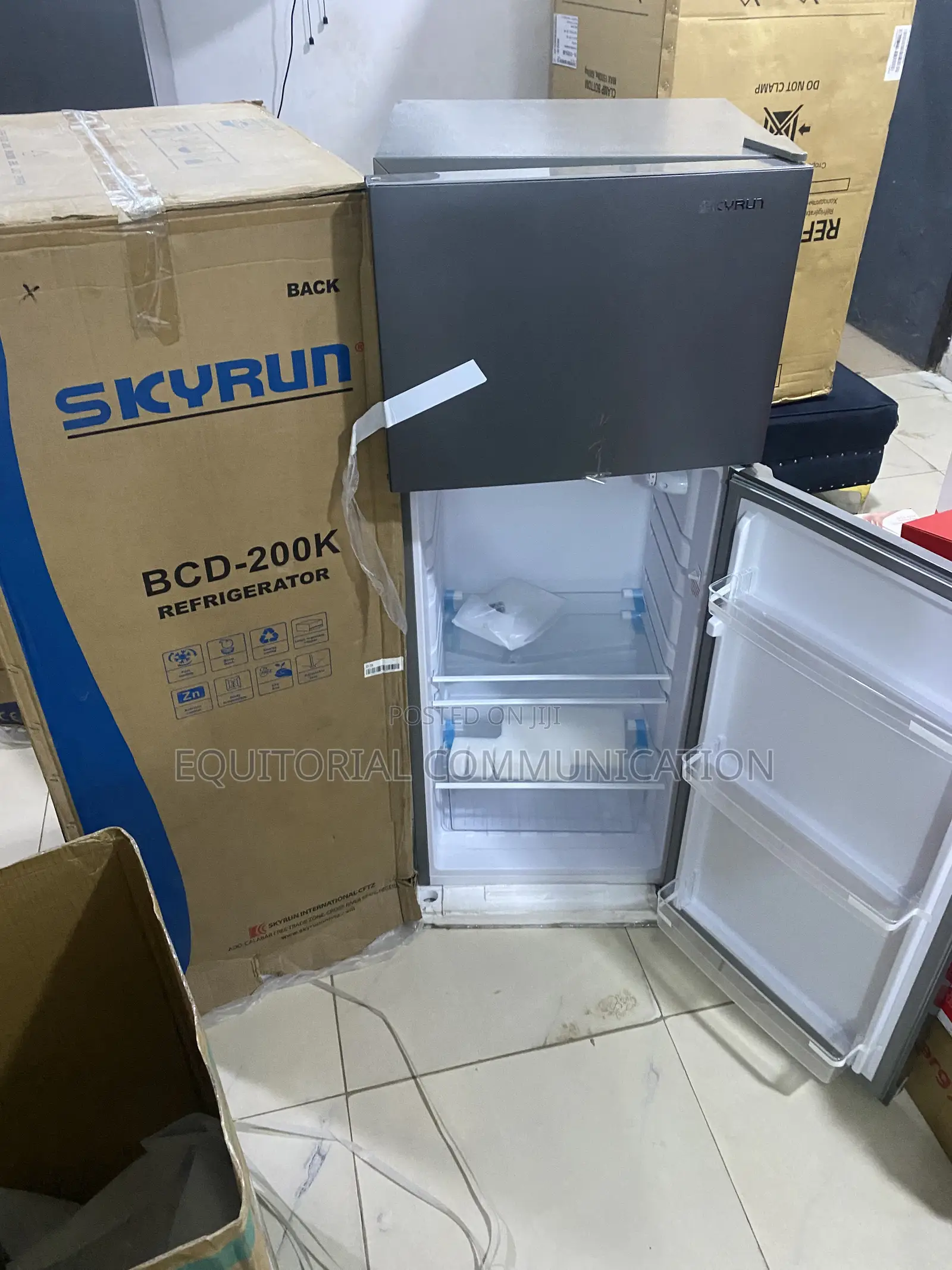 Skyrun BCD-200K 200L Top Freezer Fridge for Daily Needs
