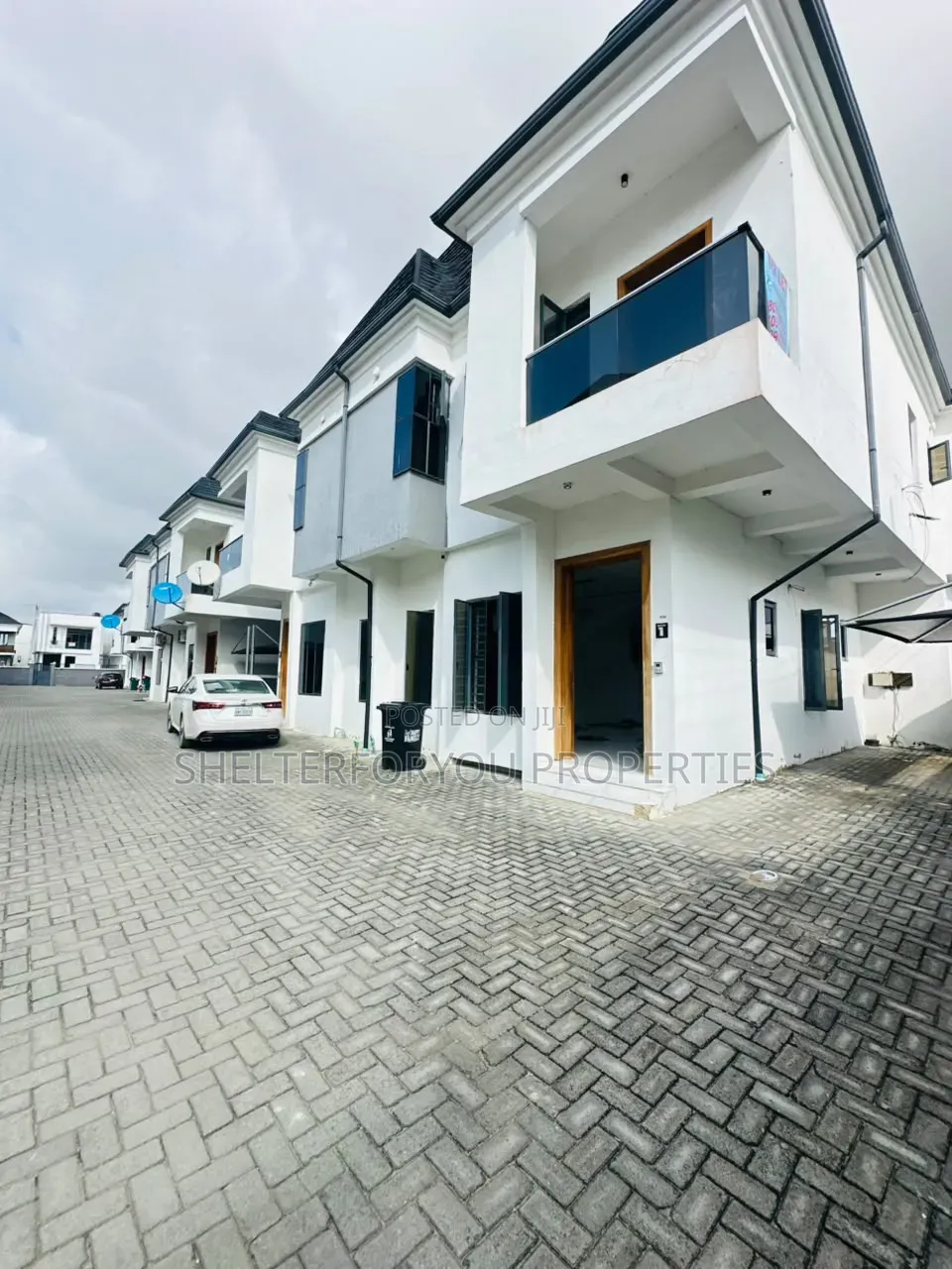 4bdrm Duplex in VGC / Ajah for rent