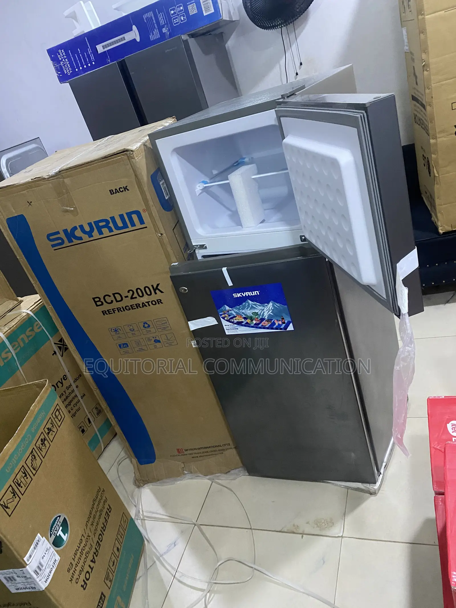 Skyrun BCD-200K 200L Top Freezer Fridge for Household Use