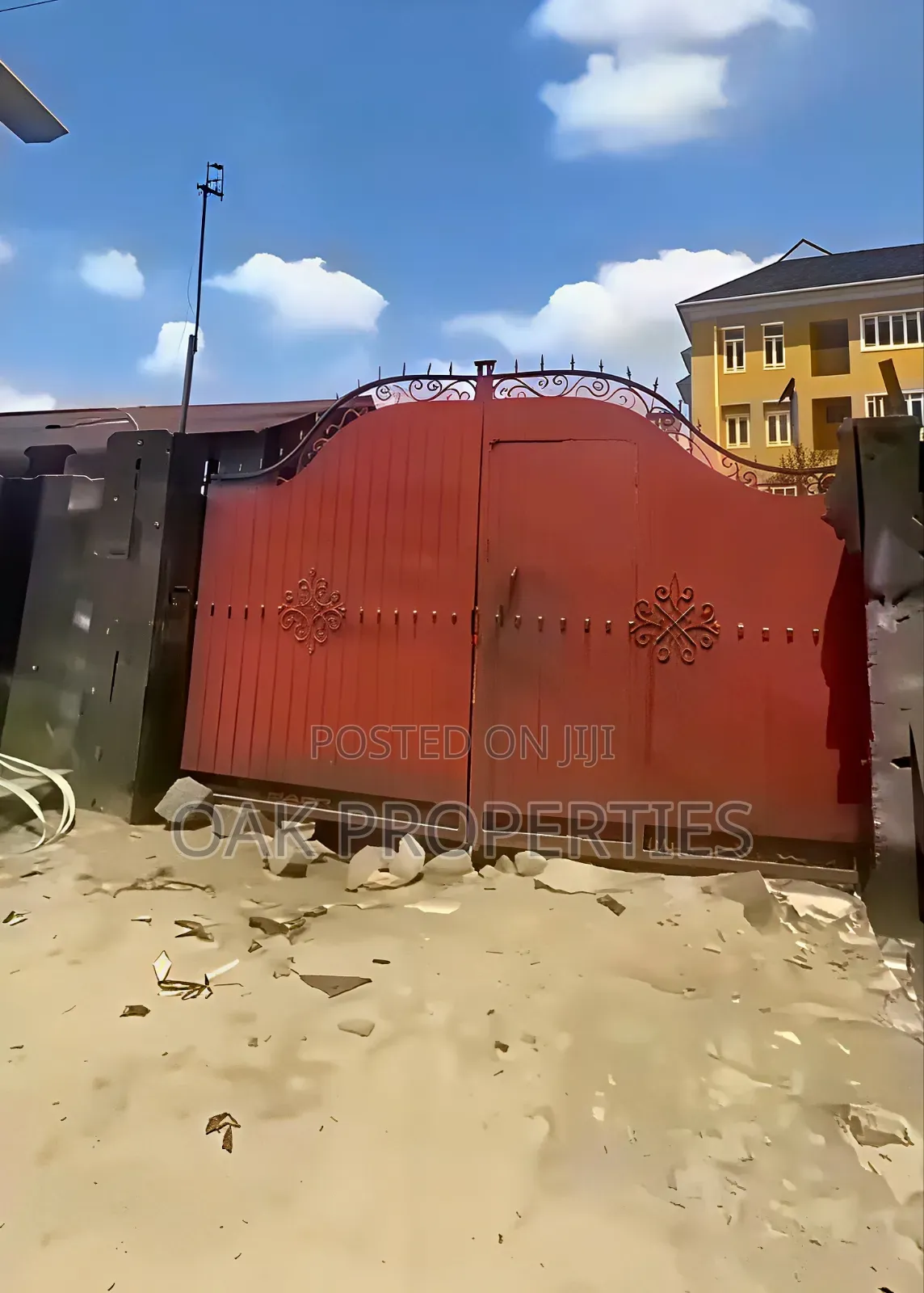Fenced & Gated 2 Plots of Land in a Prestigious Neighborhood at Gra