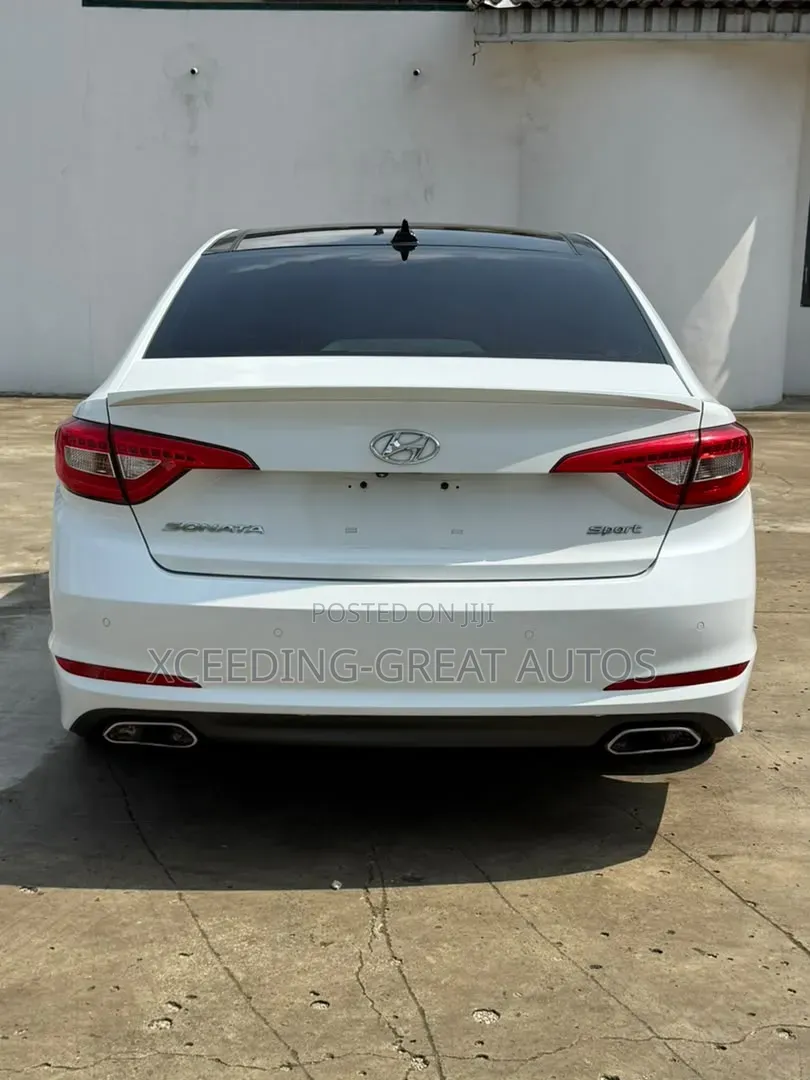 Hyundai Sonata Sport 2.0T 4dr Sedan (2.0L 4cyl Turbo 6A) 2015 White