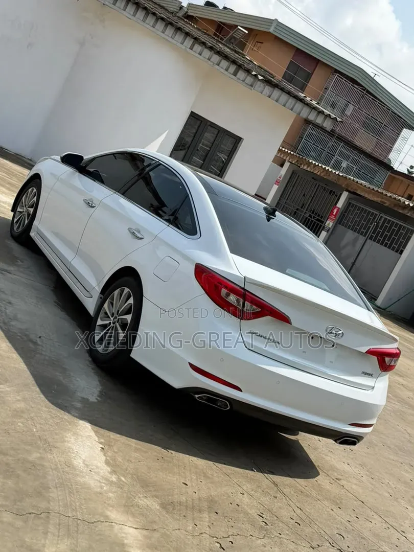 Hyundai Sonata Sport 2.0T 4dr Sedan (2.0L 4cyl Turbo 6A) 2015 White