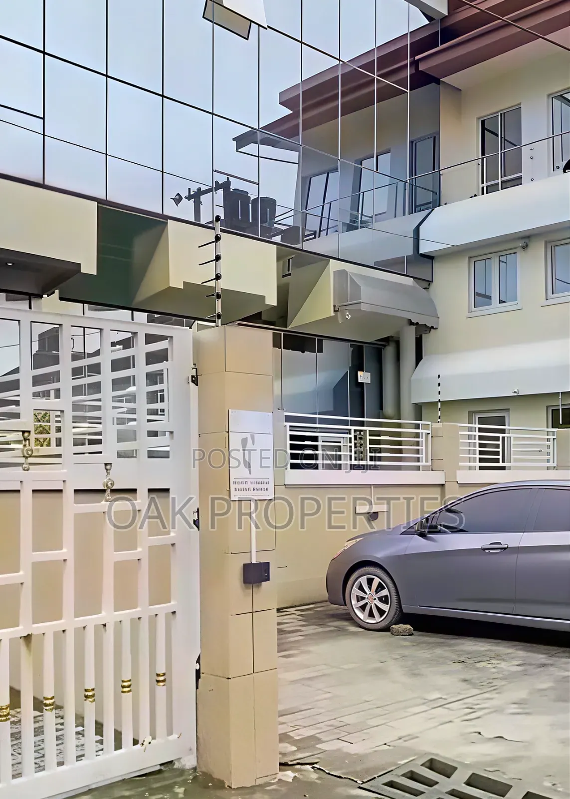 Office Complex With 21 Aircondition Offices on 2 Plots of Land at Gra